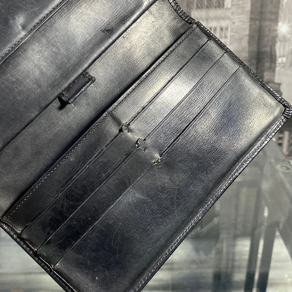 Authentic Louis Vuitton Black Epi International Wallet